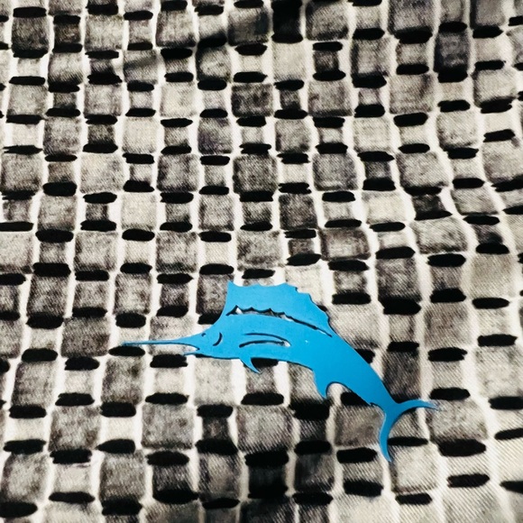 Tommy Bahama Black, Gray and White Board Shorts with Modern Pattern Size Large - Picture 6 of 14